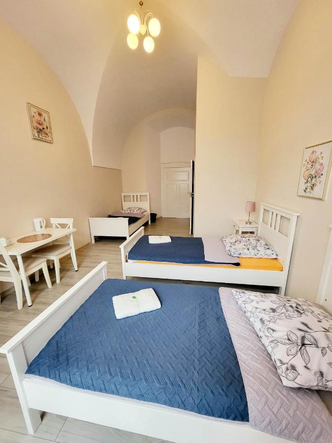 Diecezjalny Dom Formacyjny Apartment Nysa Exterior foto