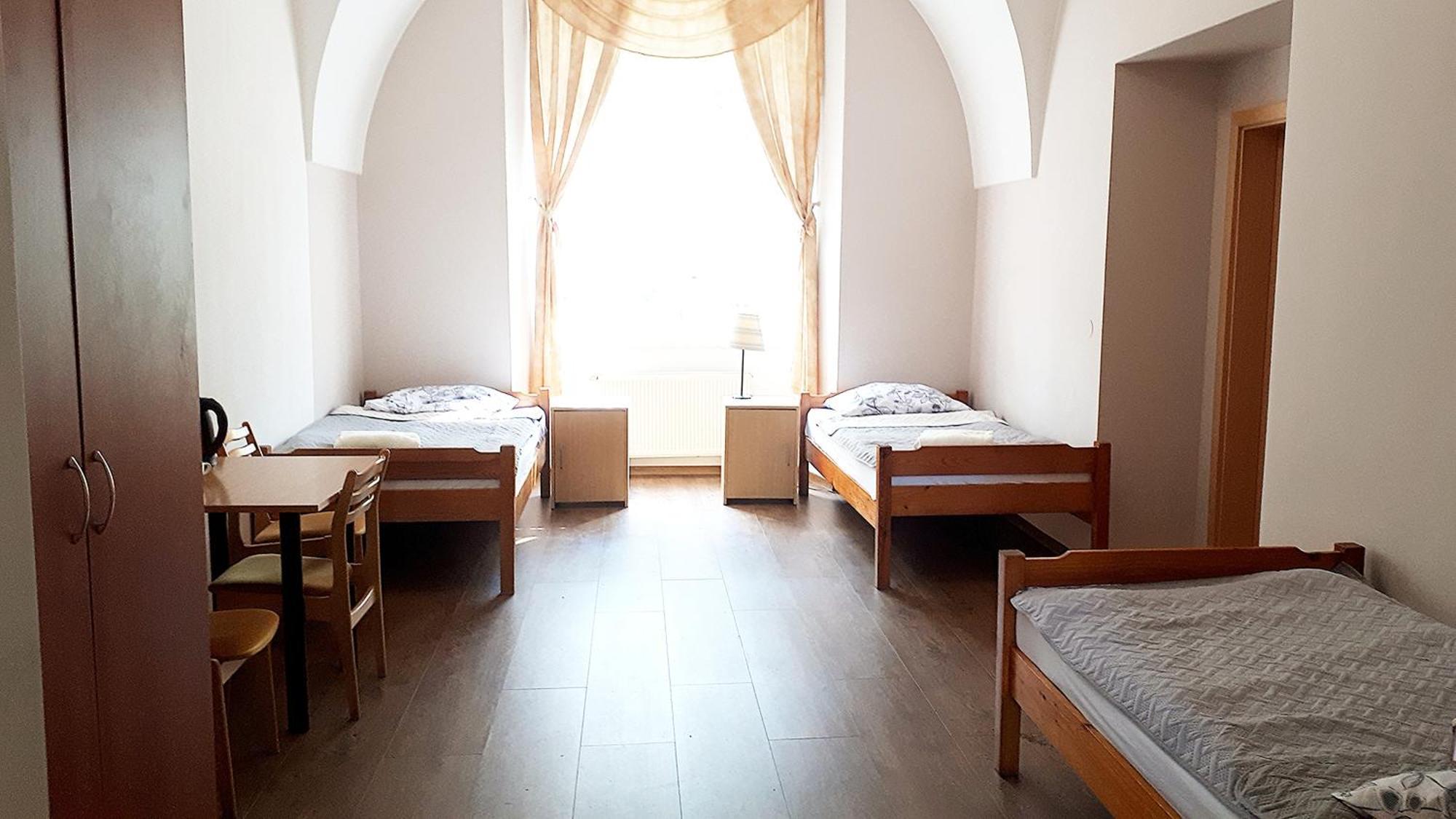 Diecezjalny Dom Formacyjny Apartment Nysa Exterior foto